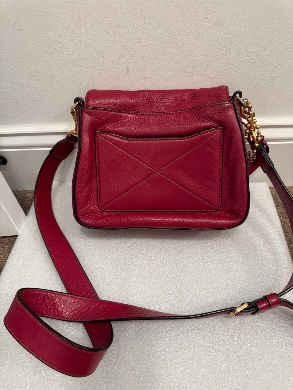 Marc Jacobs Recruit Nomad saddle bag red pebbled leather sample crossbody bag - Picture 3 of 13